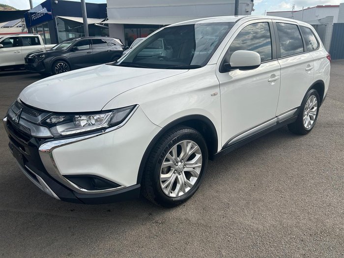 2021 Mitsubishi Outlander ES ZL MY21 AWD White