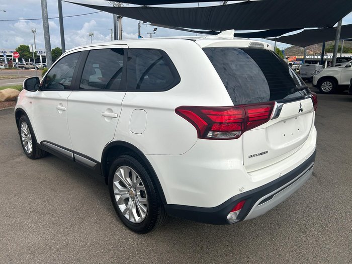 2021 Mitsubishi Outlander ES ZL MY21 AWD White