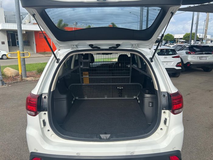 2021 Mitsubishi Outlander ES ZL MY21 AWD White