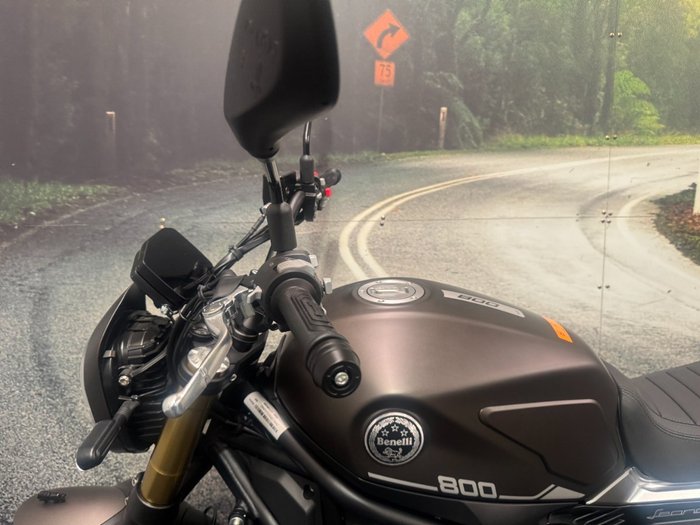 2022 Benelli LEONCINO 800 Brown