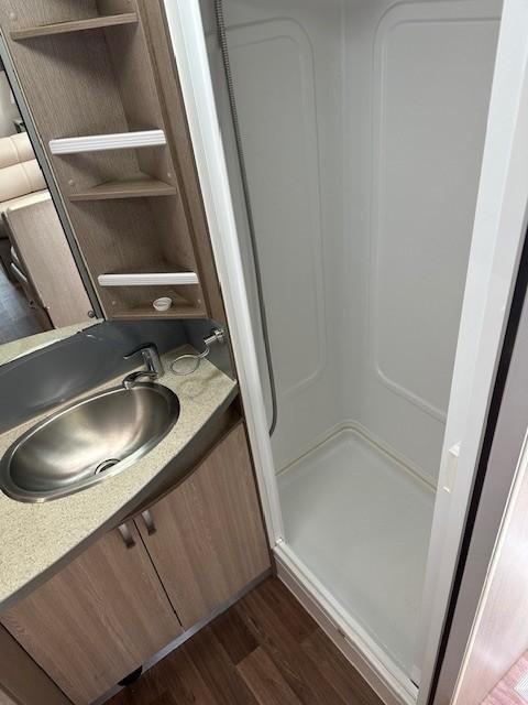 2016 Avida Esperance