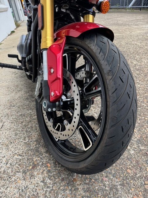 2025 Indian SCOUT 101 LIMITED SUNSET RED METALLIC