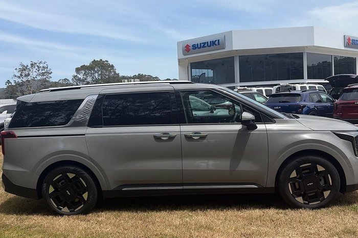 2025 Kia Carnival GT-Line Lite