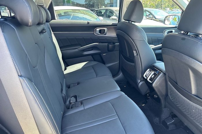 2025 Kia Sorento Sport