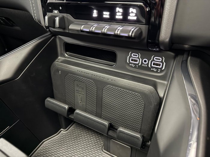 2024 RAM 1500 Laramie Sport RamBox