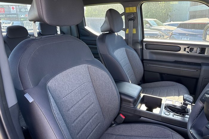 2025 Kia Tasman SX TK MY26 4X4 Dual Range Interstellar Gray (AGT)