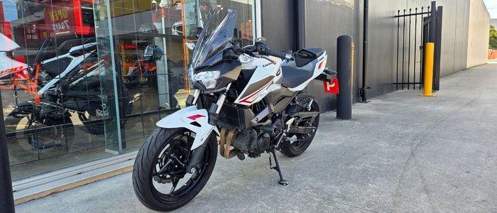 2021 Kawasaki Z400 WHITE