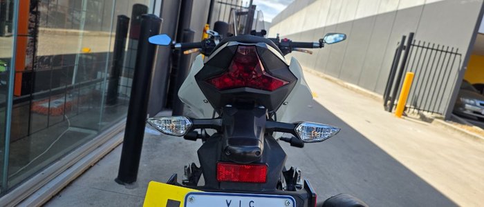 2021 Kawasaki Z400 WHITE