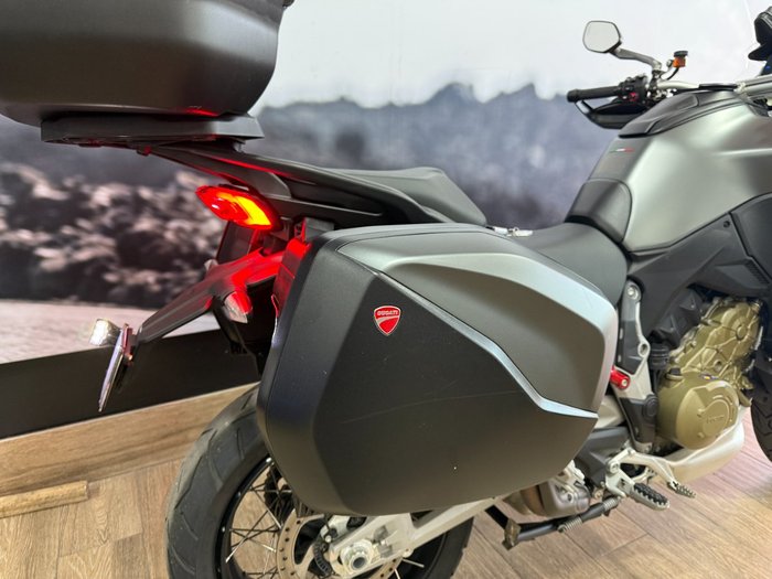 2021 DUCATI MULTISTRADA V4 S GREY