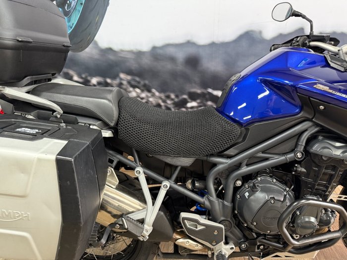 2013 Triumph TIGER EXPLORER BLUE