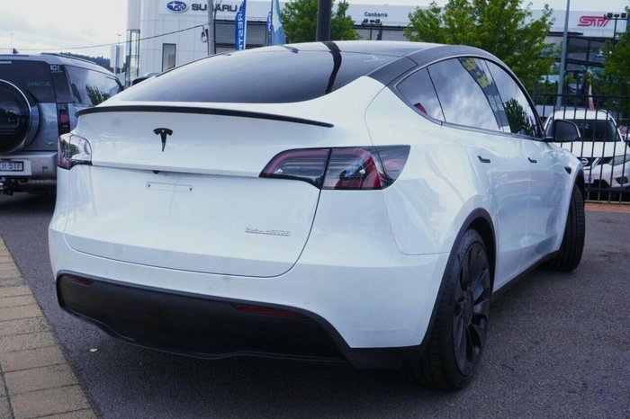 2023 Tesla Model Y Performance