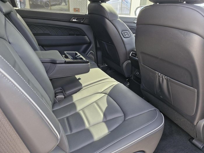 2025 KGM Rexton Ultimate Y461 MY26 4X4 Dual Range Pearl White