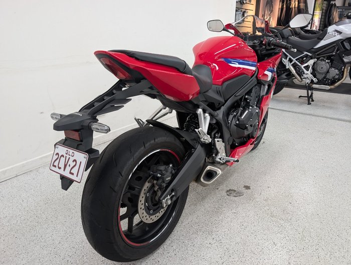 2025 Honda CBR650RAC Red