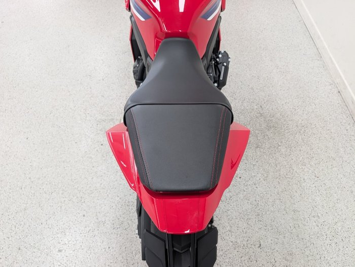 2025 Honda CBR650RAC Red