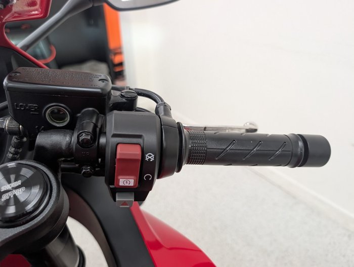 2025 Honda CBR650RAC Red