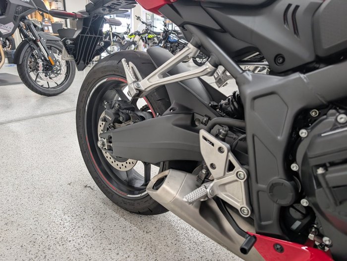 2025 Honda CBR650RAC Red
