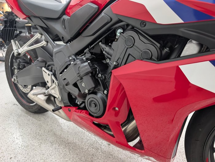 2025 Honda CBR650RAC Red