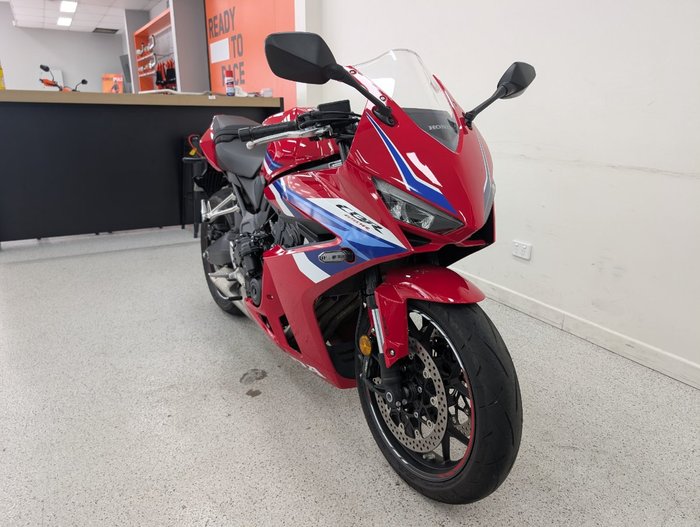 2025 Honda CBR650RAC Red