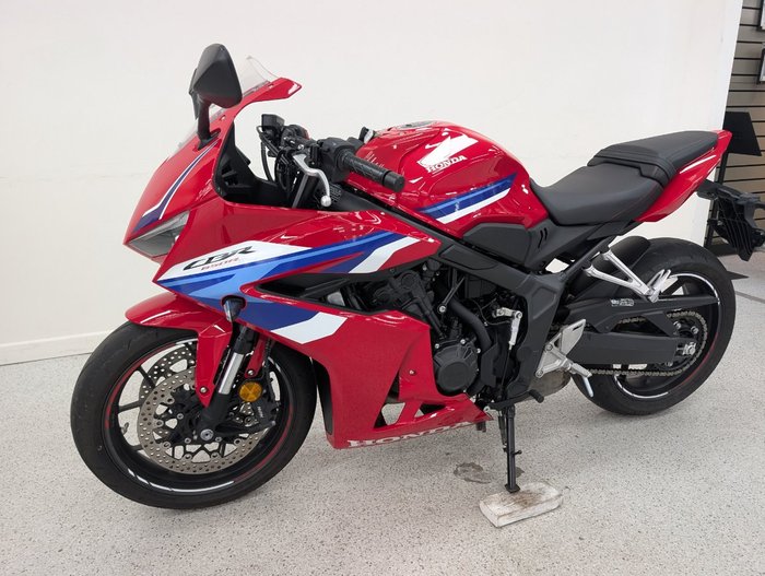 2025 Honda CBR650RAC Red