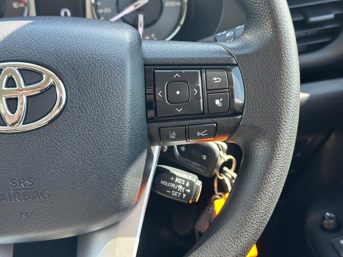 2023 Toyota Hilux SR