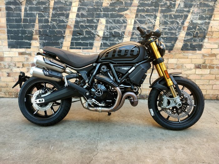 2025 DUCATI 1100 SPORT PRO BLACK