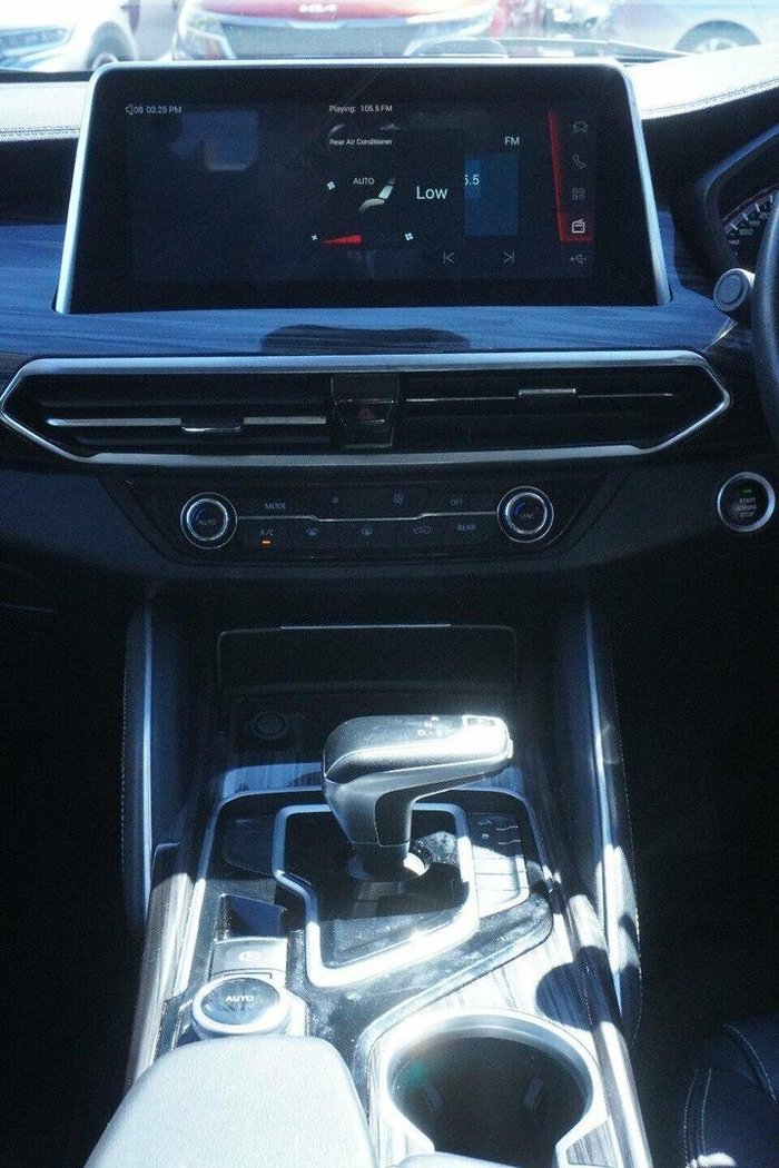 2021 LDV D90 Executive