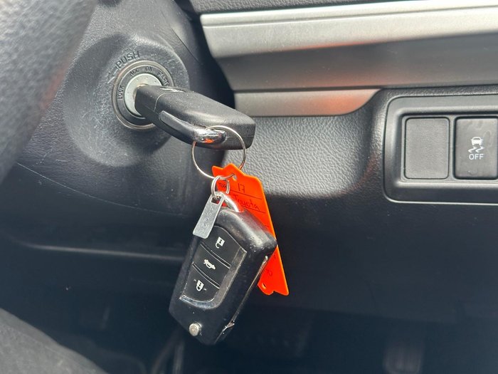 2017 Toyota Camry Altise