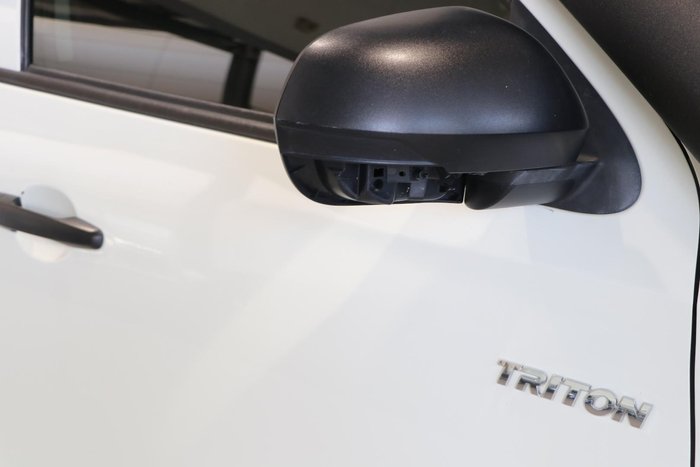 2019 Mitsubishi Triton GLX+