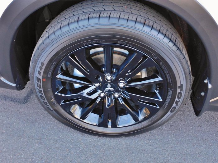 2024 Mitsubishi Eclipse Cross Black Edition