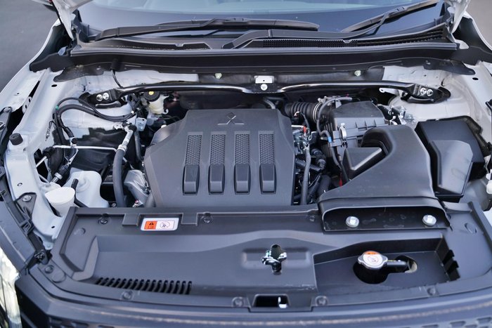 2024 Mitsubishi Eclipse Cross Black Edition