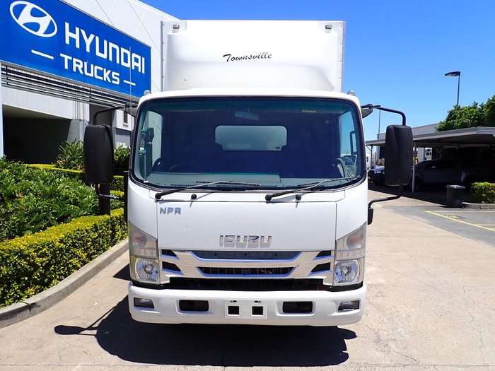 2016 ISUZU NPR 45-155