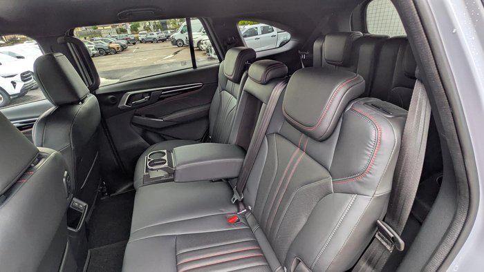 2025 Isuzu MU-X X-TERRAIN