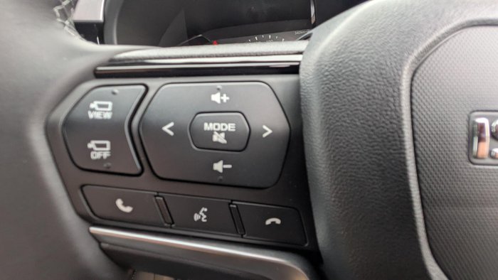 2025 Isuzu MU-X X-TERRAIN