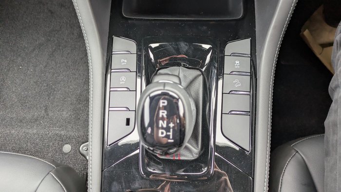 2025 Isuzu MU-X X-TERRAIN