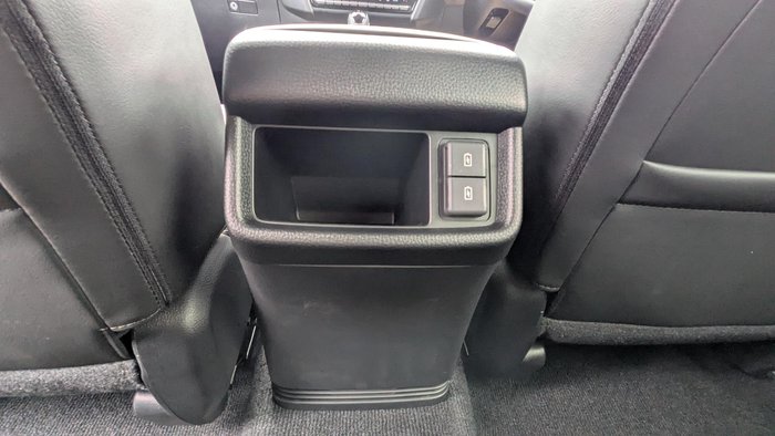 2025 Isuzu MU-X X-TERRAIN