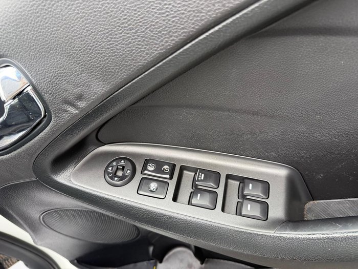 2015 Kia Cerato S YD MY15 Clear White