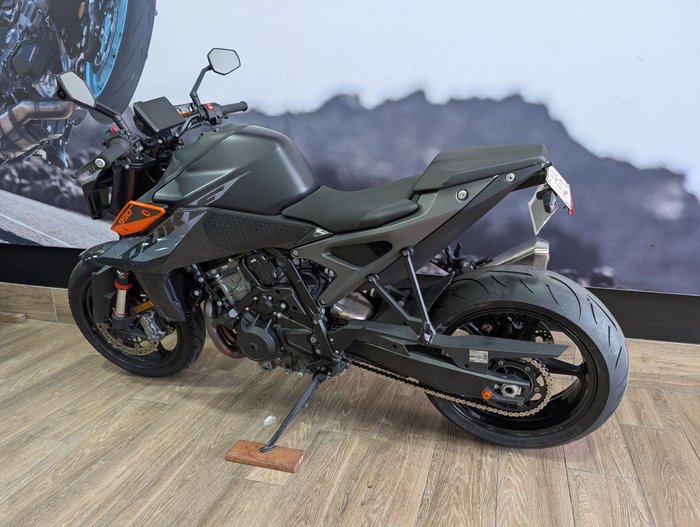 2024 Ktm 990 DUKE GREY