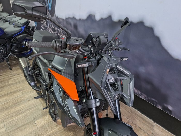 2024 Ktm 990 DUKE GREY