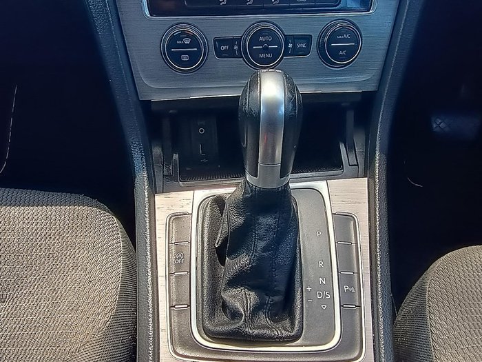 2017 Volkswagen Golf 92TSI Comfortline 7 MY17 Deep Black