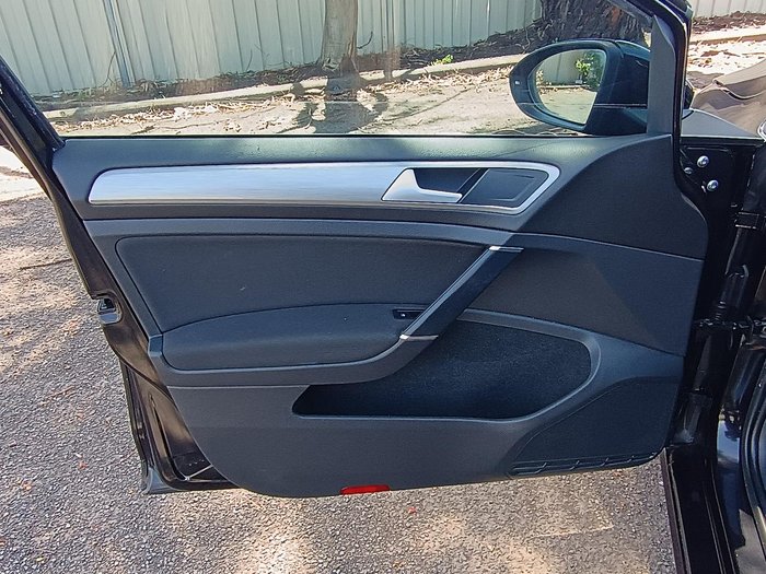 2017 Volkswagen Golf 92TSI Comfortline 7 MY17 Deep Black