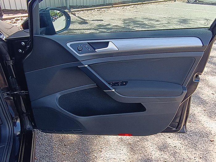 2017 Volkswagen Golf 92TSI Comfortline 7 MY17 Deep Black