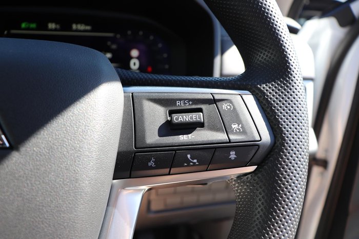 2025 Mitsubishi Outlander ES