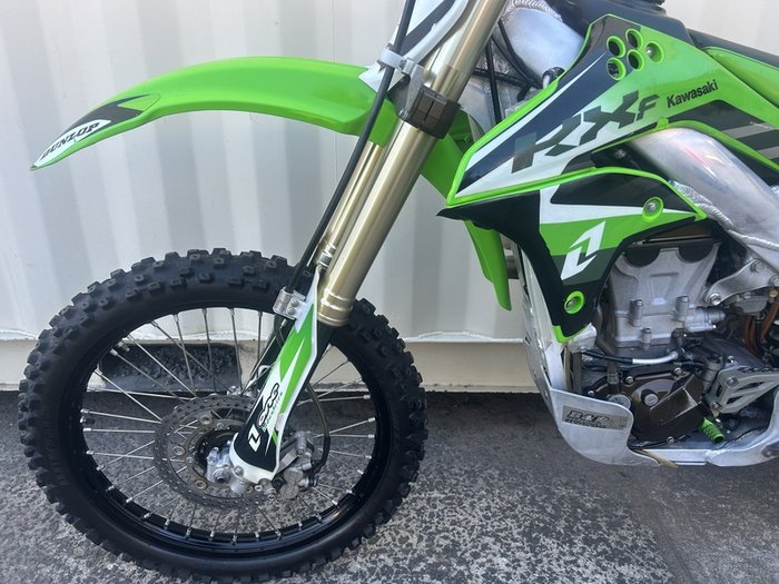 KAWASAKI KX450F MOTOCROSS GREEN
