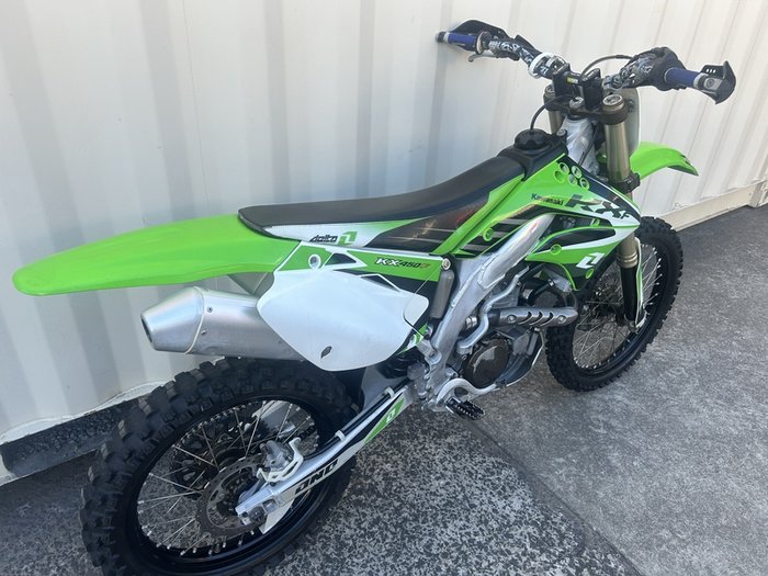 KAWASAKI KX450F MOTOCROSS GREEN
