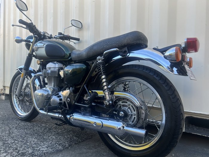 2011 KAWASAKI W800 ROAD GREEN