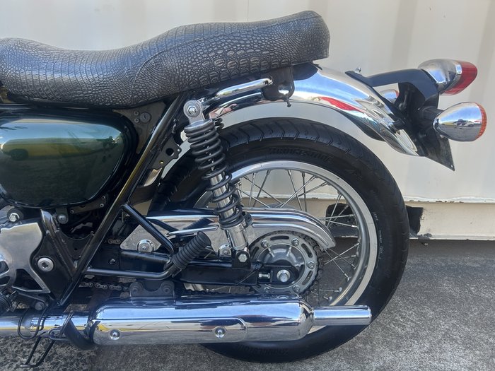 2011 KAWASAKI W800 ROAD GREEN