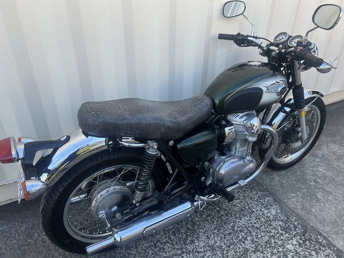 2011 KAWASAKI W800 ROAD GREEN