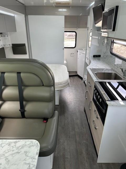 2021 Avida Silverton