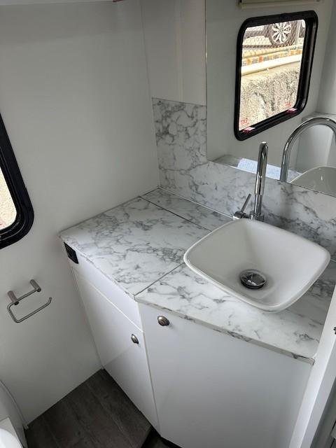 2021 Avida Silverton