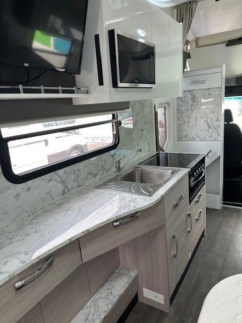 2021 Avida Silverton